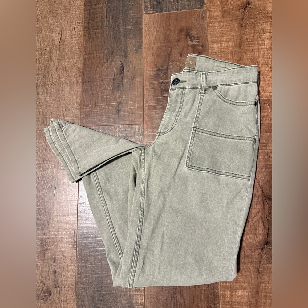 Light Green Denim Carpenter Style Jeans with Utility‎ Pocket
